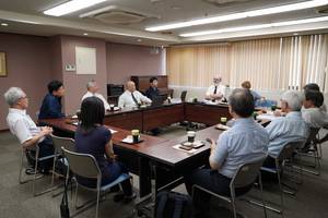 Foto: WEA-Generalsekretär Thomas Schirrmacher mit Vorstandsmitgliedern und Mitarbeitern der Japanischen Evangelischen Allianz (JEA) sowie dem Vorsitzenden und dem Sekretär des Japan-Lausanne-Komitees © WEA