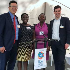 Dr. Chris Elisara (left) and Matthias Böhning (right) with representatives of the Kenyan Evangelical partner organisation Jitokeze Wamama Wafrika at the United Nations Environment Assembly in Nairobi/Kenya in March 2019 © WEA Sustainability Center