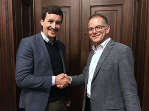 Foto: Matthias Boehning mit dem neuen GeneralsekretÃ¤r der Deutschen Evangelischen Allianz, Dr. Reinhardt Schink Â© WEASC