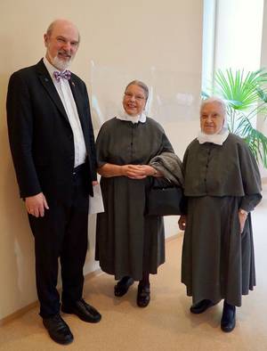 Thomas Schirrmacher mit den beiden Diakonissen, durch die er zum Glauben fand Â© BQ / Warnecke