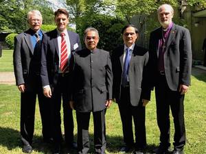 The delagtes of the World Evangelical Alliance (from left): Johnson, Plutschinski, Tendero, Howell, Schirrmacher